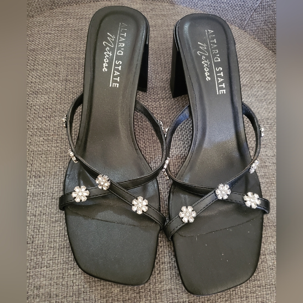 Altar'd State Lyle 3" Chunky Heeled Sandal Size 9M.  FF53